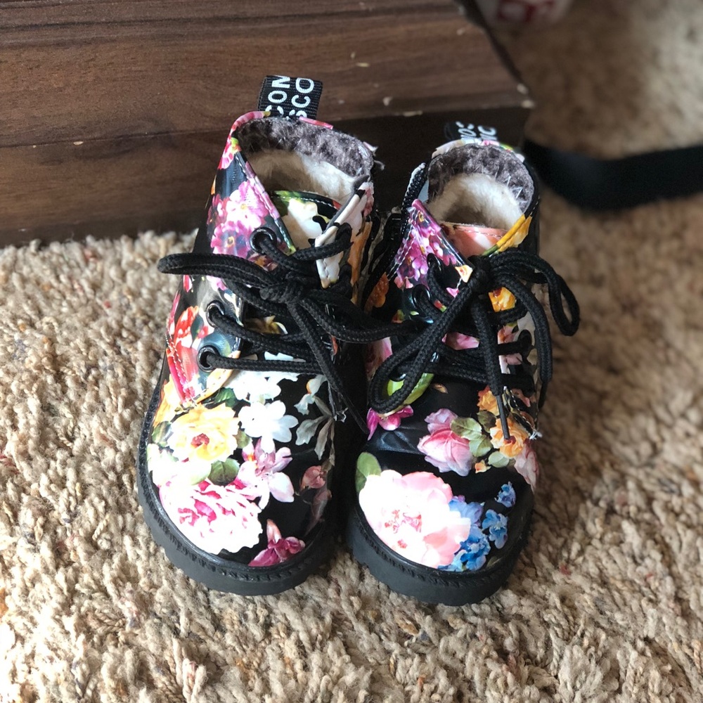 Toddler boots